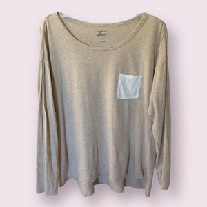 🔥LAST CHANCE! 5 for $15 Beige & White Pocket Tee M Long-Sleeve Casual Top